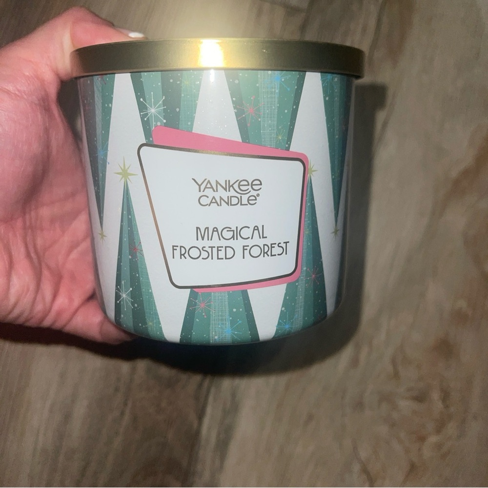 Yankee Candle Magical Frosted Forest 3-wick Scented Candle 14.5oz Woody Scent